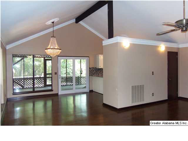 115 Cape Cod Circle Alabaster, AL 35007 - Photo 3 of 10
