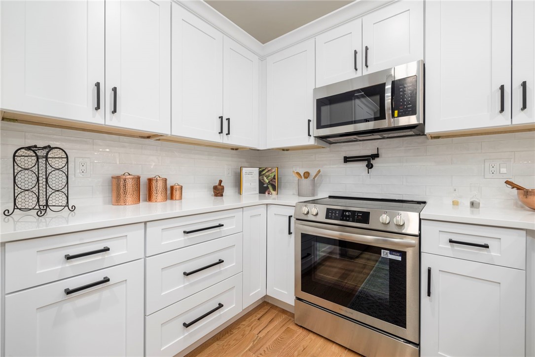 2907 Post Road, Unit 8 Warwick, RI 02886 - Photo 9 of 36