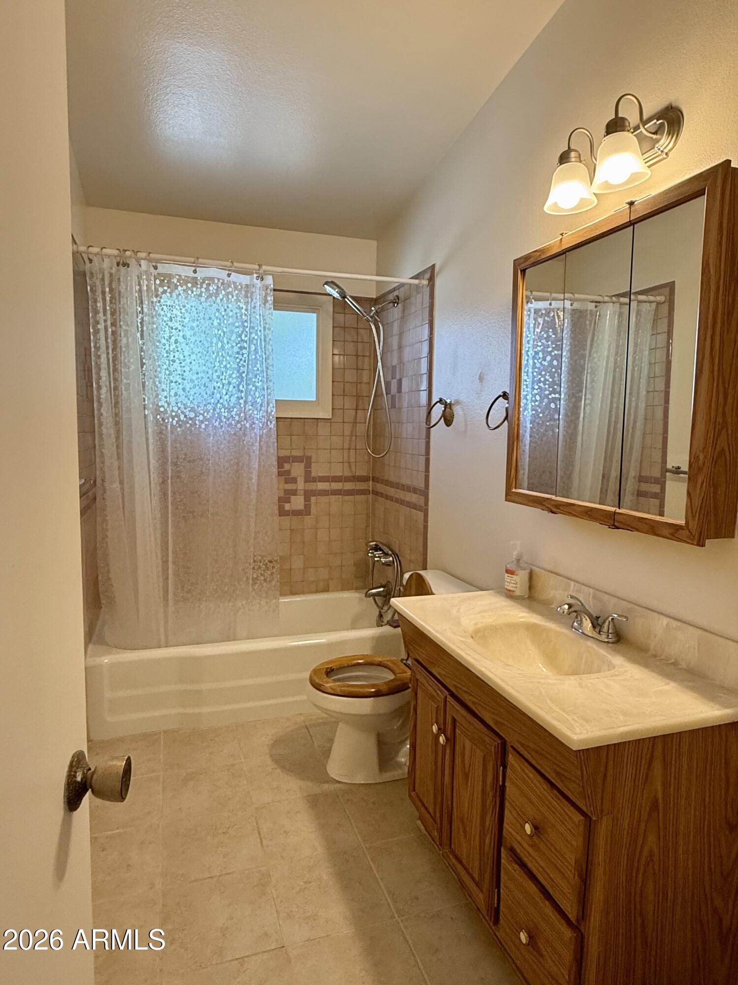 2425 South Newberry Road Tempe, AZ 85282 - Photo 30 of 56 IMG_3804