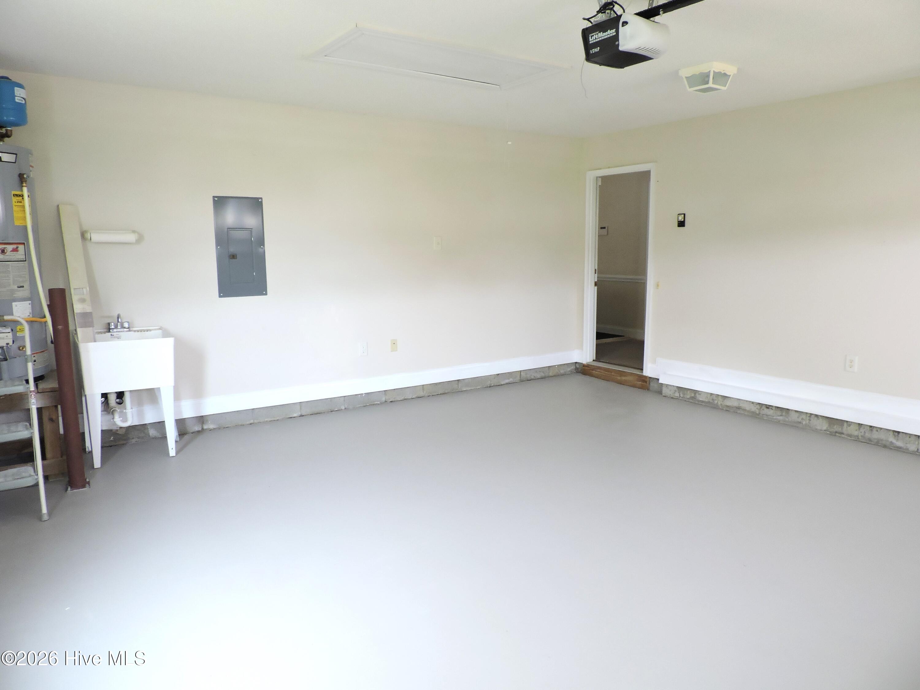 3128 Ruth Court Greenville, NC 27834 - Photo 19 of 22 Garage View 4