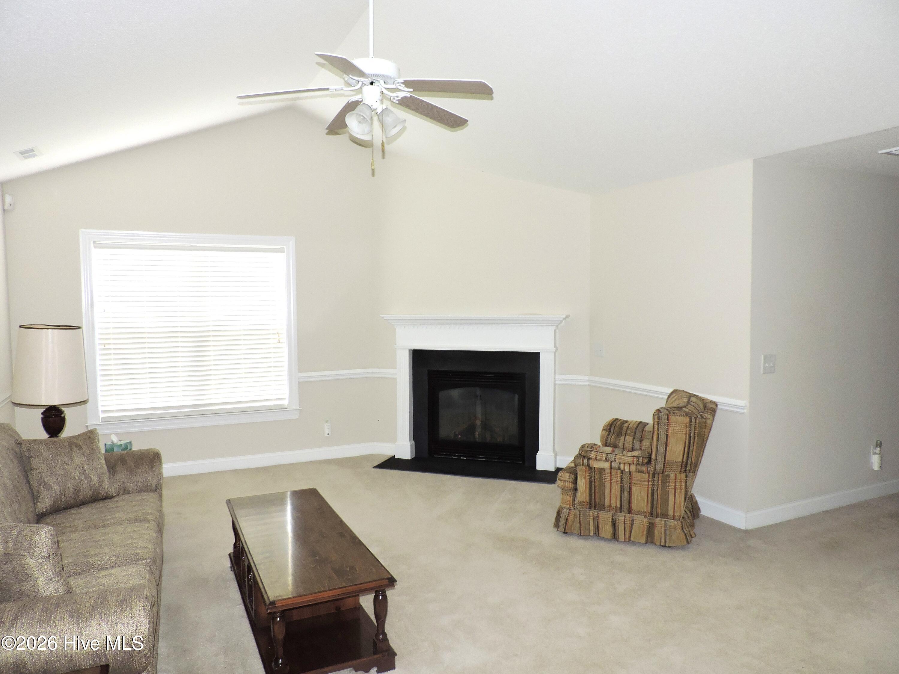 3128 Ruth Court Greenville, NC 27834 - Photo 5 of 22 Greatroom View 3