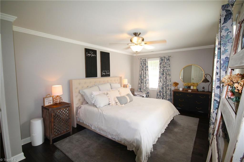 1493 Bradley Road Pinnacle, NC 27043 - Photo 17 of 27 Gallery Image 17