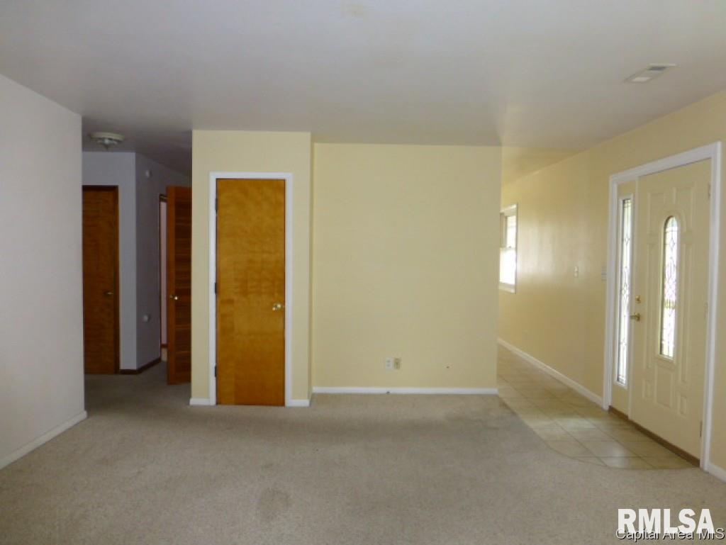 11 Fox Court Springfield, IL 62703 - Photo 8 of 9