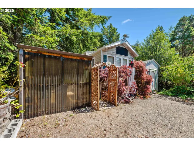 $149,900 | 28 Easy Street, Florence, OR 97439