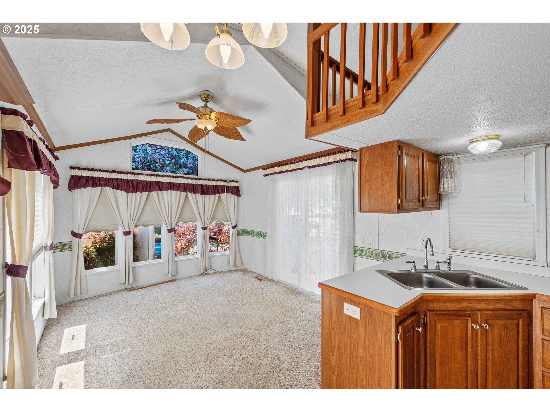 28 Easy Street Florence, OR 97439 - Photo 6 of 29