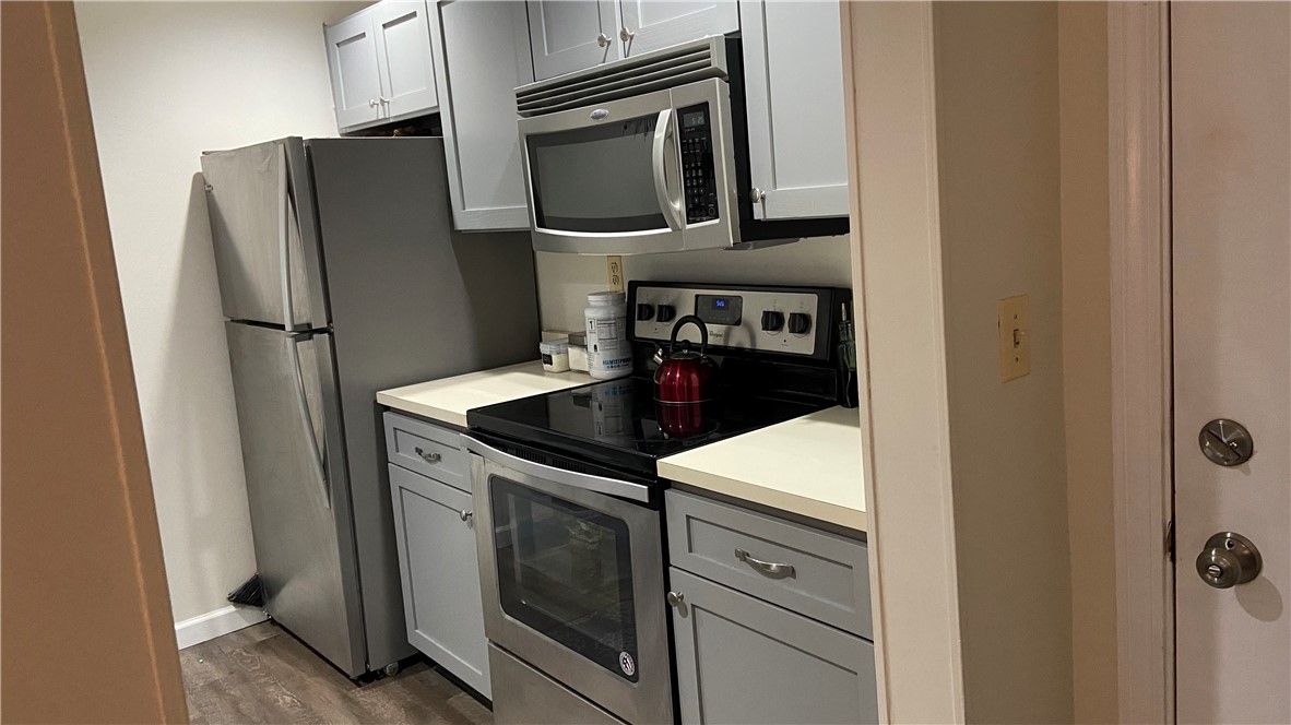 3524 West Shore Road, Unit 807 Warwick, RI 02886 - Photo 6 of 9 Gallery Image 6