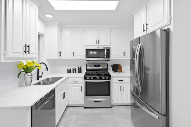 $399,900 | 20420 Hughes Avenue West, Lakeville, MN 55044