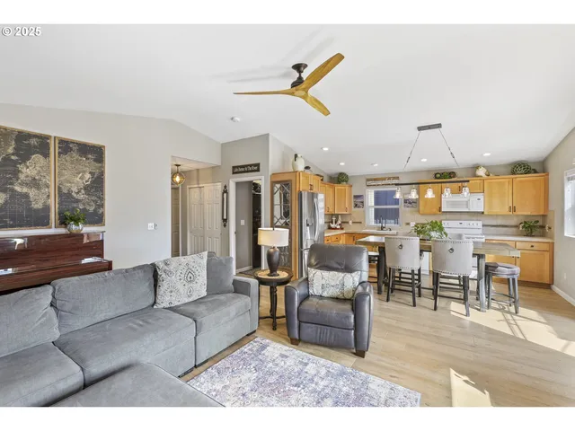 $375,000 | 50990 Dike Road, Unit B3, Scappoose, OR 97056