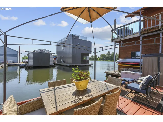 $375,000 | 50990 Dike Road, Unit B3, Scappoose, OR 97056