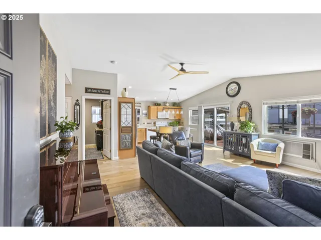 $375,000 | 50990 Dike Road, Unit B3, Scappoose, OR 97056