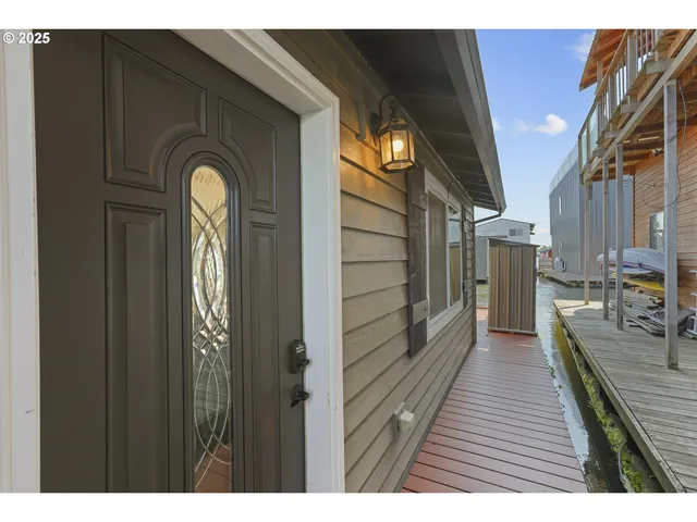 $375,000 | 50990 Dike Road, Unit B3, Scappoose, OR 97056