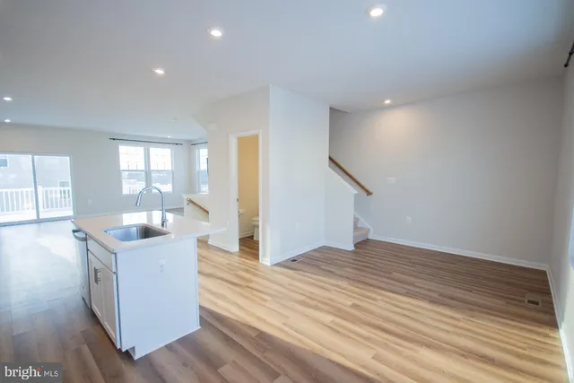 $2,300 | 10 Capitol Mews, Ranson, WV 25438