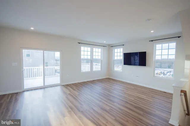 $2,100 | 10 Capitol Mews, Ranson, WV 25438