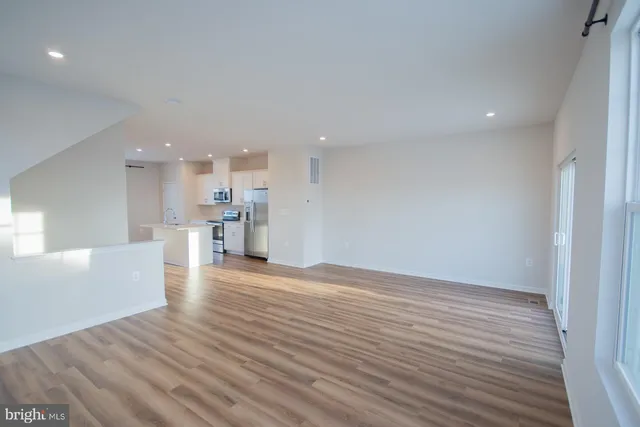 $2,300 | 10 Capitol Mews, Ranson, WV 25438