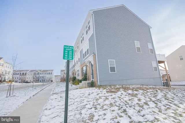 $2,300 | 10 Capitol Mews, Ranson, WV 25438