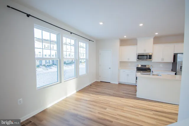 $2,300 | 10 Capitol Mews, Ranson, WV 25438