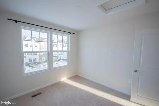 $2,300 | 10 Capitol Mews, Ranson, WV 25438