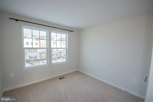 $2,300 | 10 Capitol Mews, Ranson, WV 25438