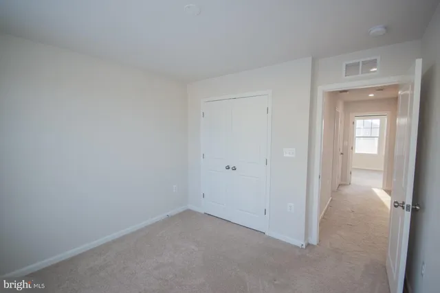 $2,300 | 10 Capitol Mews, Ranson, WV 25438