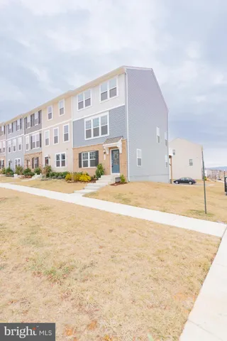 $2,100 | 10 Capitol Mews, Ranson, WV 25438