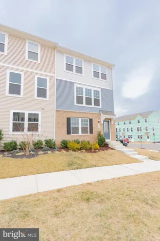 $2,100 | 10 Capitol Mews, Ranson, WV 25438