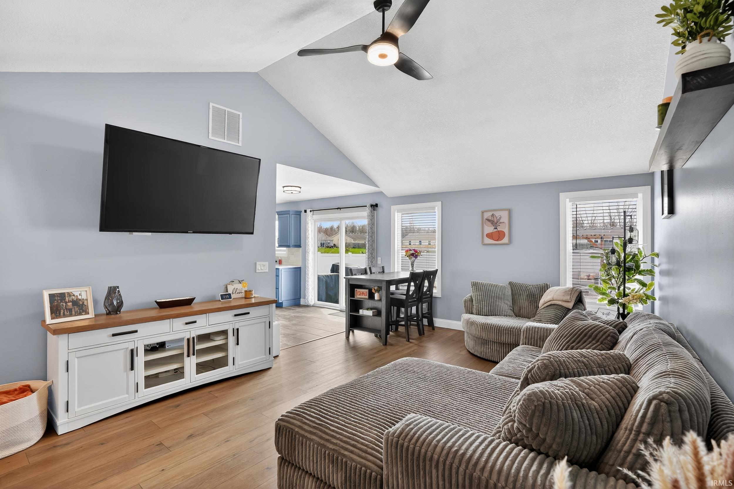 9625 Rio Canyon Court Fort Wayne, IN 46825 - Photo 8 of 33