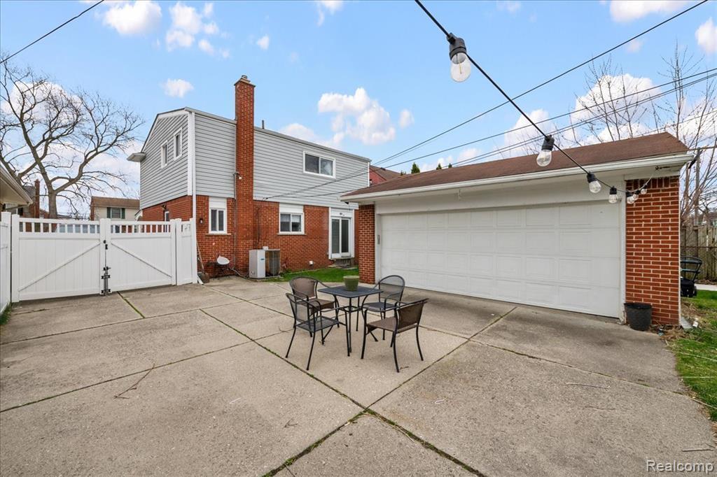 6716 Rosedale Boulevard Allen Park, MI 48101 - Photo 30 of 31 GetMedia-5