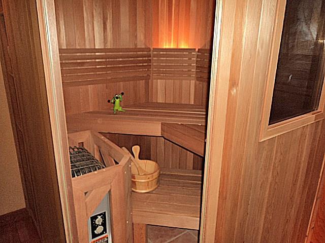 2231 Morrow Road Pittsburgh, PA 15241 - Photo 22 of 25 sauna