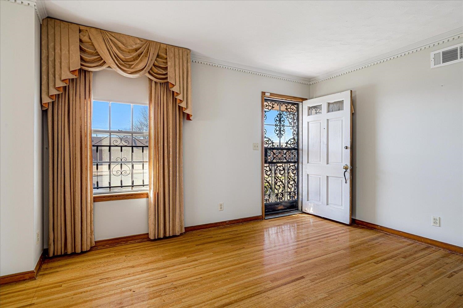 2416 Rozelle Street Memphis, TN 38114 - Photo 3 of 25