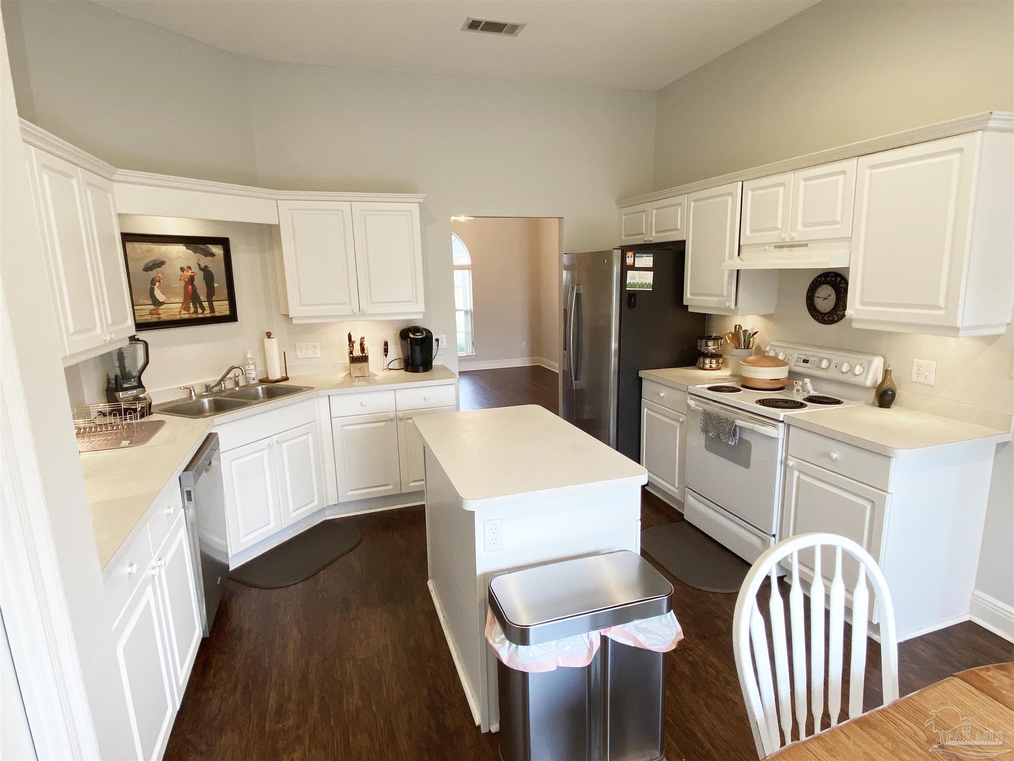 3096 Red Fern Road Cantonment, FL 32533 - Photo 11 of 34 Gallery Image 11