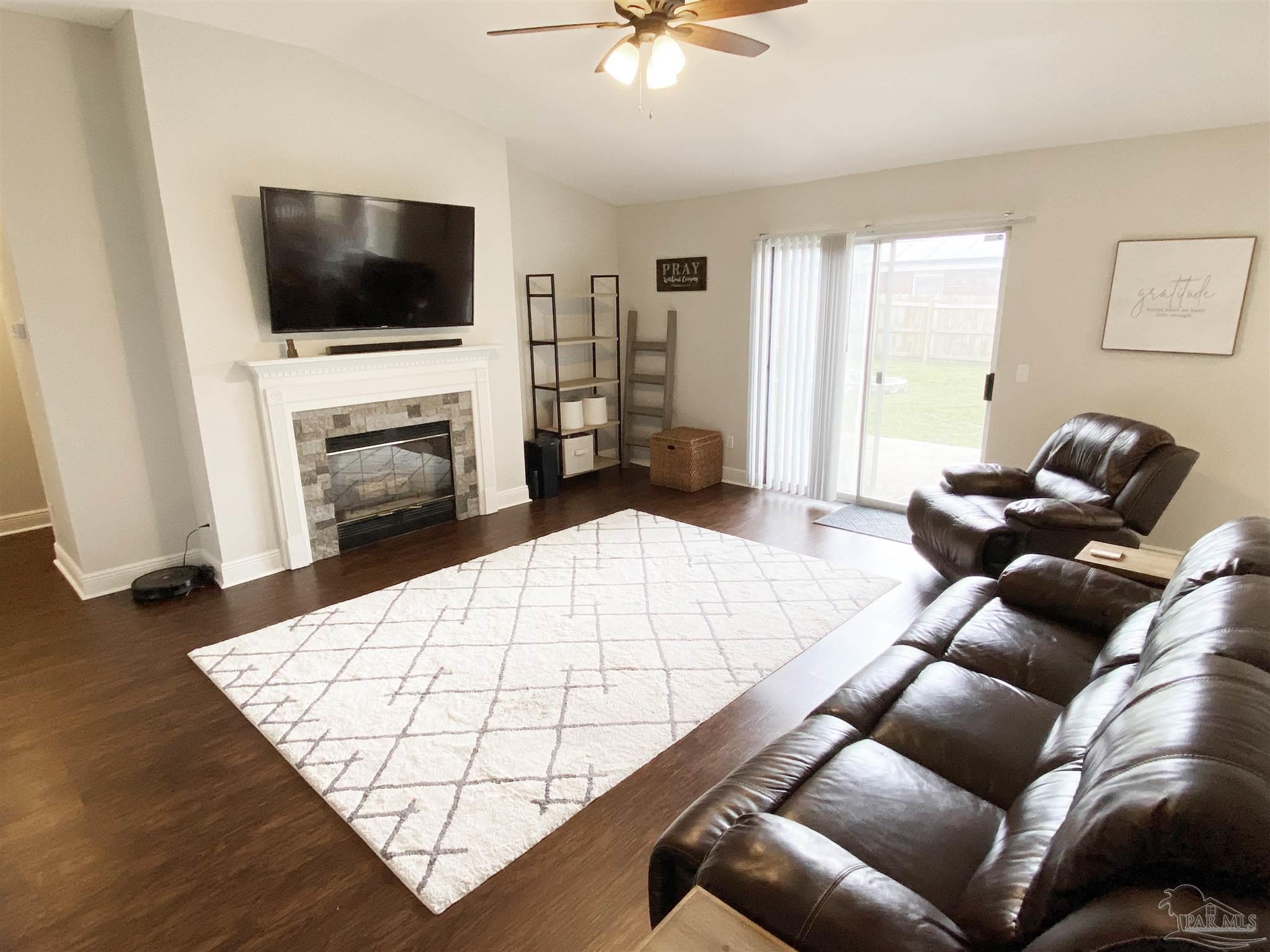 3096 Red Fern Road Cantonment, FL 32533 - Photo 3 of 34 Gallery Image 3