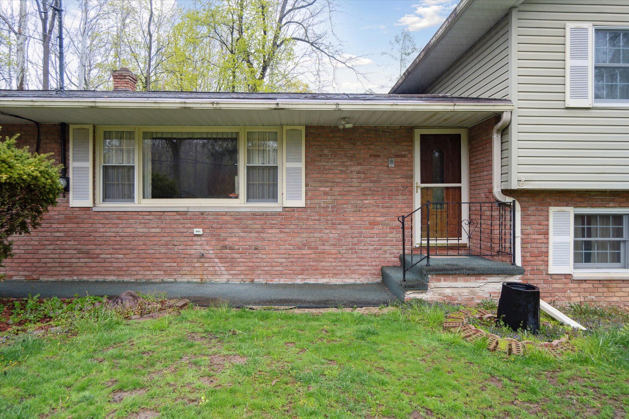 4851 Clinton Road Jackson, MI 49201 - Photo 5 of 51 05-4851-Clinton-Rd-Jackson-MI-49201-Wind