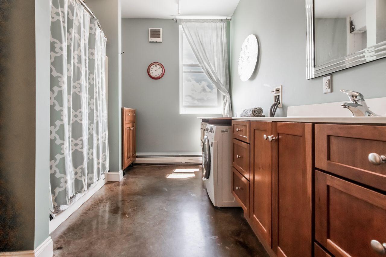 18 Park Street, Unit 407 Saco, ME 04072 - Photo 16 of 35 20220610EC-71035