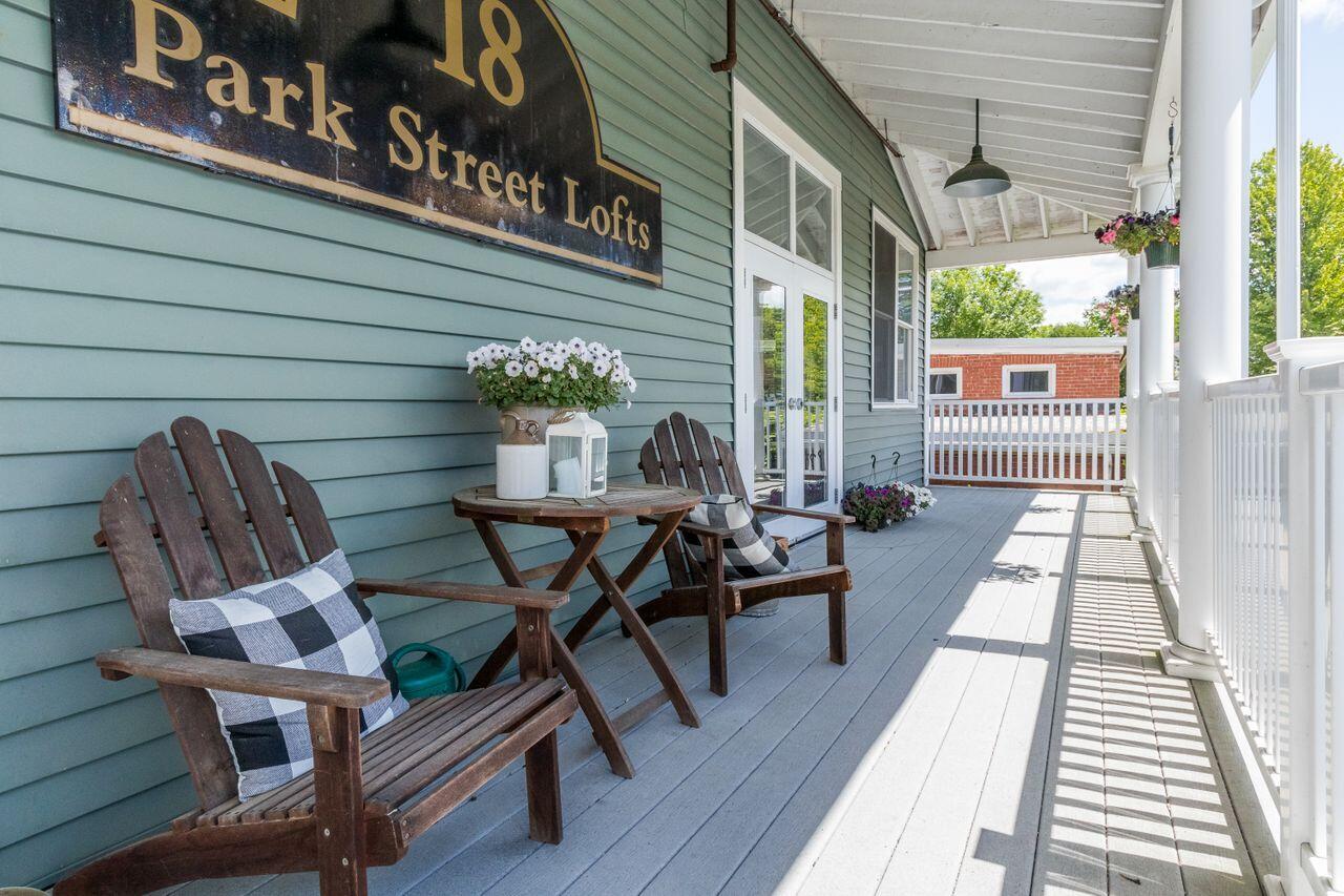 18 Park Street, Unit 407 Saco, ME 04072 - Photo 2 of 35 20220610EC-71010