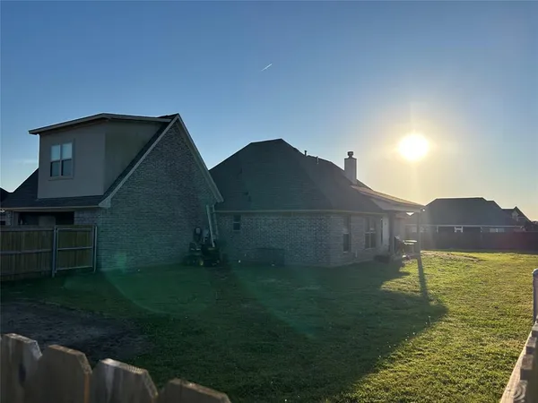 $387,000 | 101 Wentz Drive, Stonewall, LA 71078