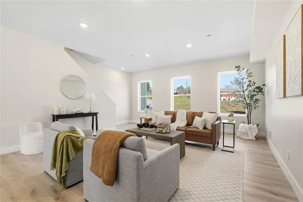 $289,999 | 121 Bella Vista Drive, Pittsburgh, PA 15236