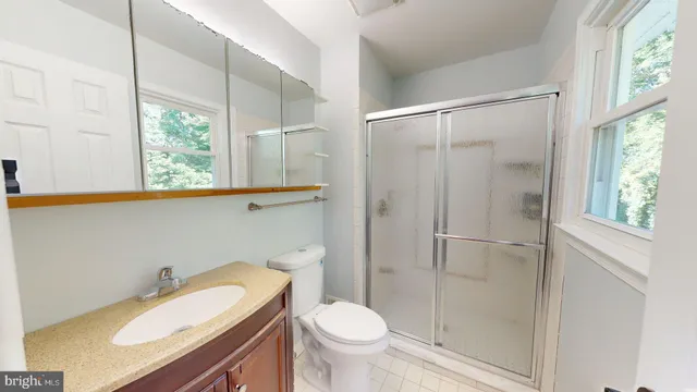 $4,100 | 6602 Greenview Lane, Springfield, VA 22152