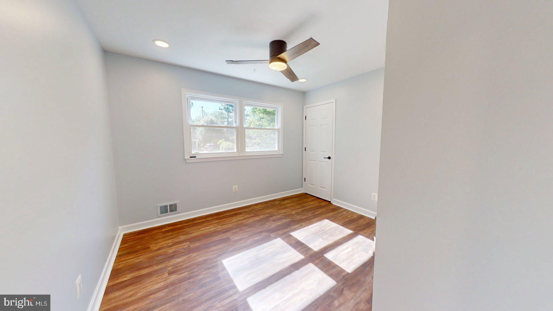 6602 Greenview Lane Springfield, VA 22152 - Photo 23 of 28