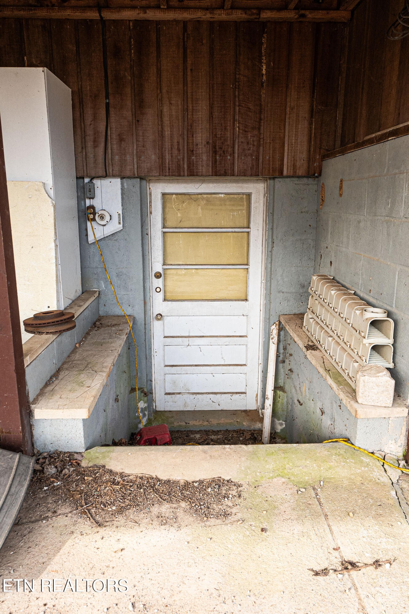 111 East Price Road Oak Ridge, TN 37830 - Photo 15 of 21 a view of a storage & utility room