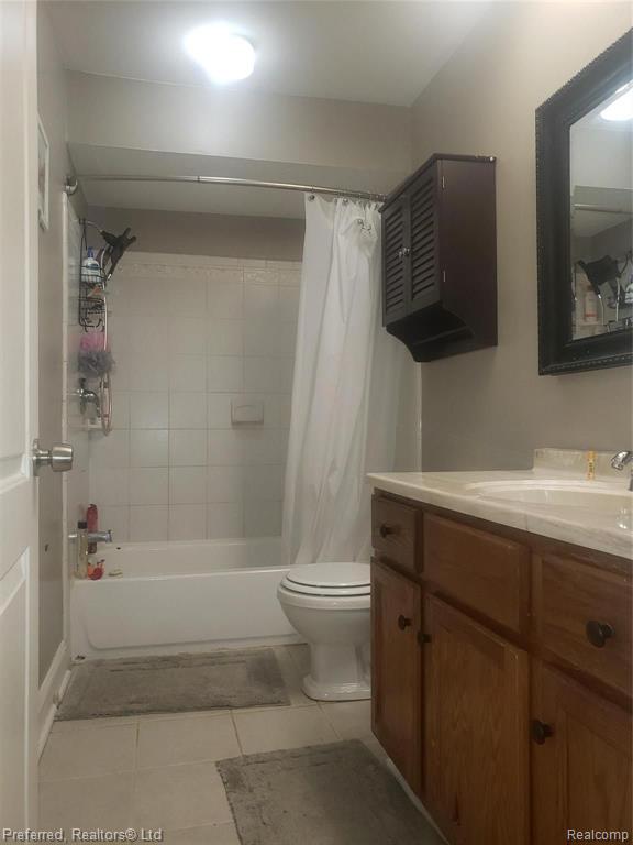 1548 Remsing Street Hartland, MI 48353 - Photo 6 of 10