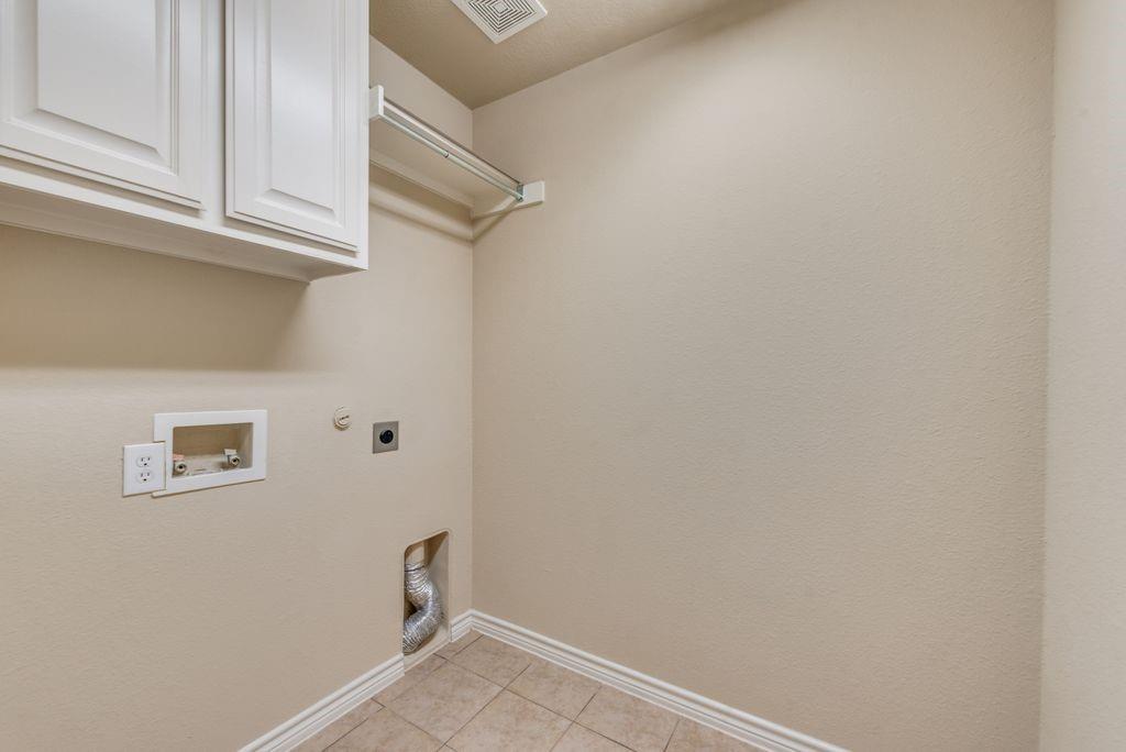 932 Cook Street Mansfield, TX 76065 - Photo 15 of 31