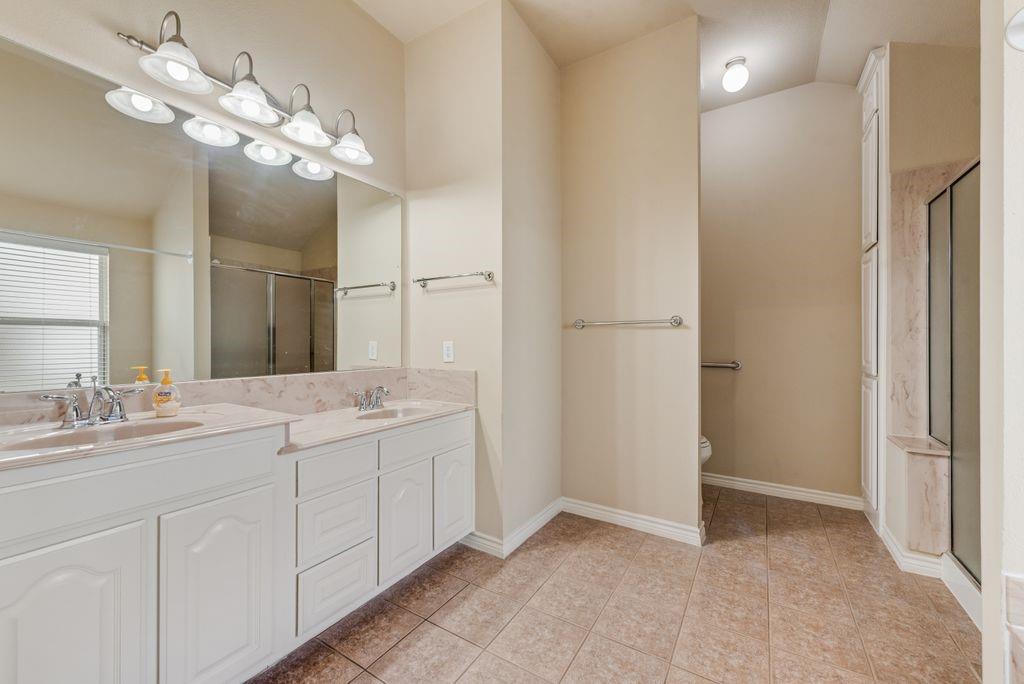 932 Cook Street Mansfield, TX 76065 - Photo 19 of 31