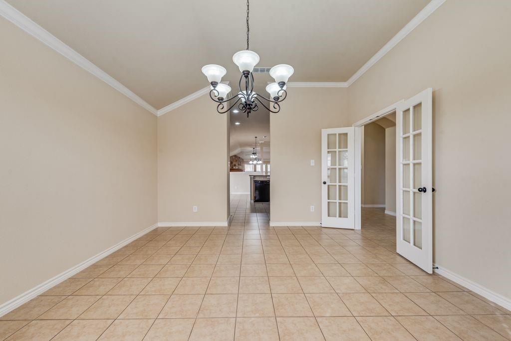 932 Cook Street Mansfield, TX 76065 - Photo 4 of 31