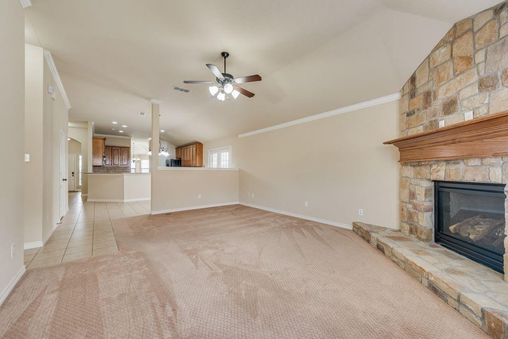 932 Cook Street Mansfield, TX 76065 - Photo 7 of 31