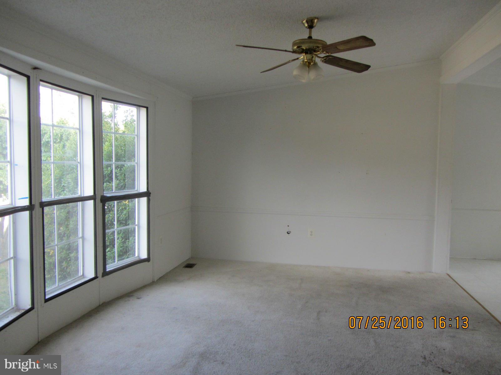 45879 South Springsteen Court California, MD 20619 - Photo 2 of 14 Living Room