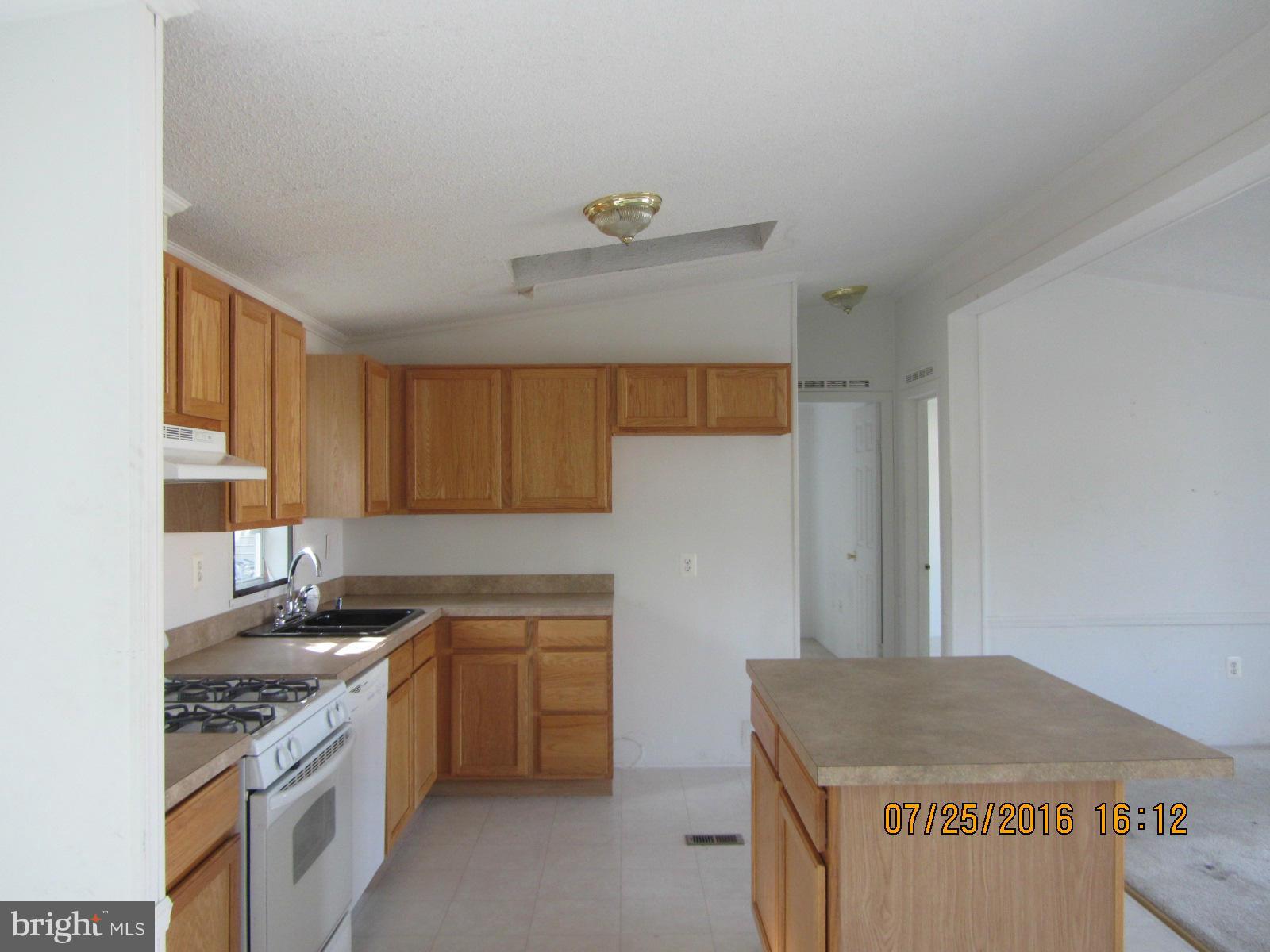 45879 South Springsteen Court California, MD 20619 - Photo 4 of 14 Kitchen