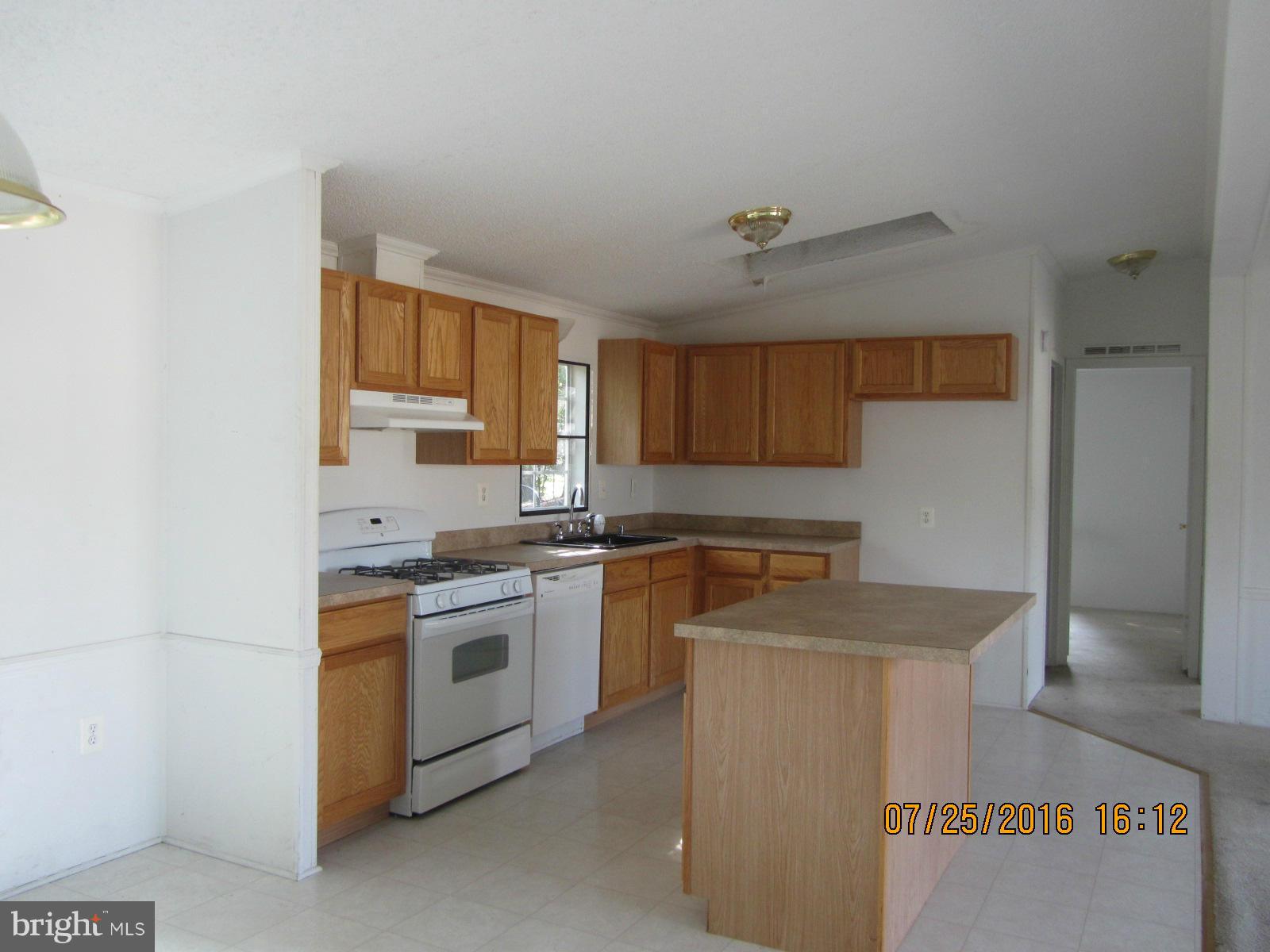 45879 South Springsteen Court California, MD 20619 - Photo 5 of 14 Kitchen