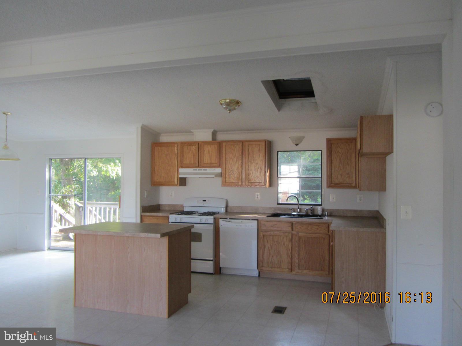 45879 South Springsteen Court California, MD 20619 - Photo 7 of 14 Kitchen