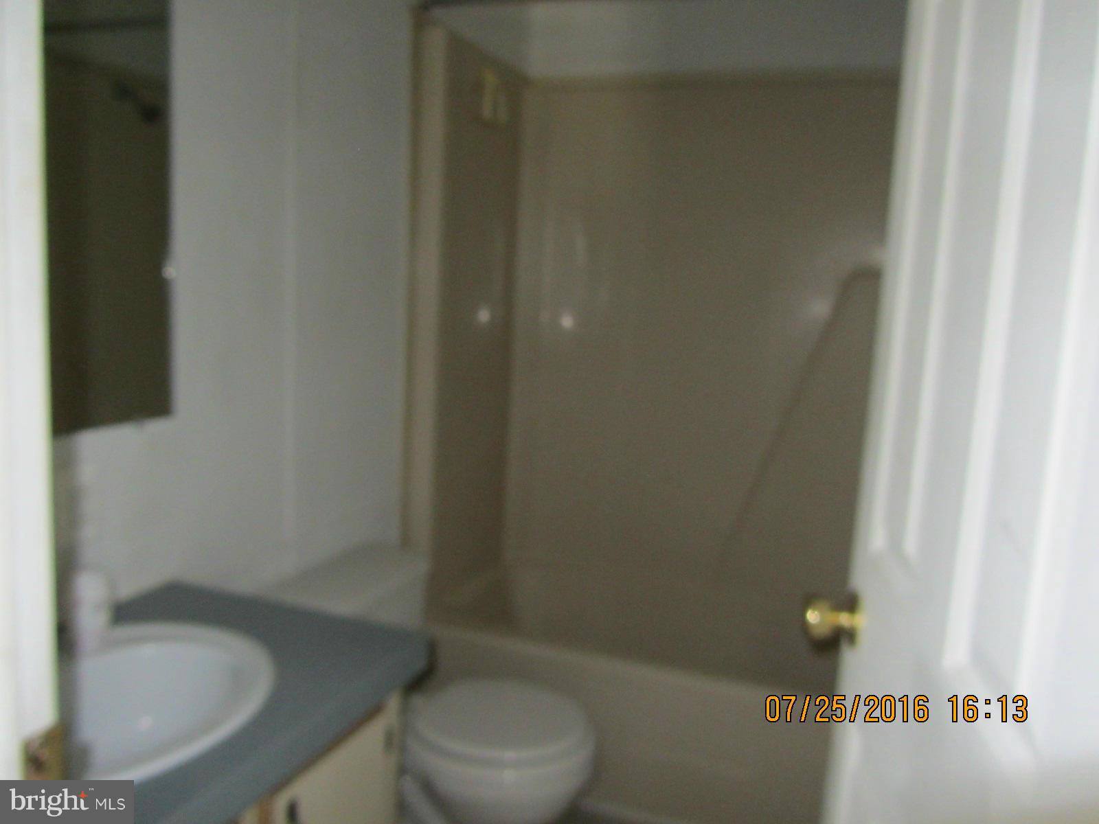 45879 South Springsteen Court California, MD 20619 - Photo 9 of 14 Bath