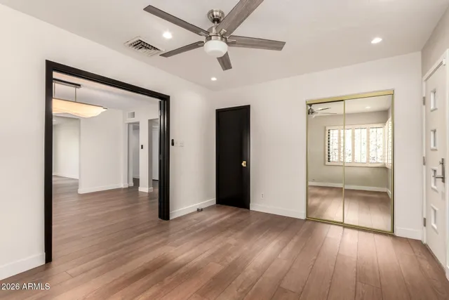 $3,300 | 1519 West Flower Circle North, Phoenix, AZ 85015